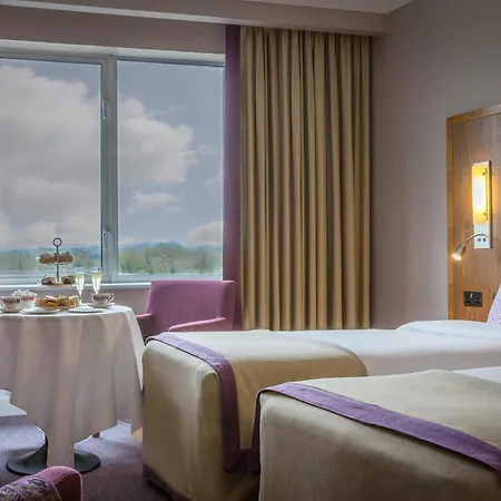 Park & Leisure Club Ireland 4* 샤를르빌