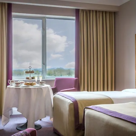 Park & Leisure Club Ireland 4* Charleville