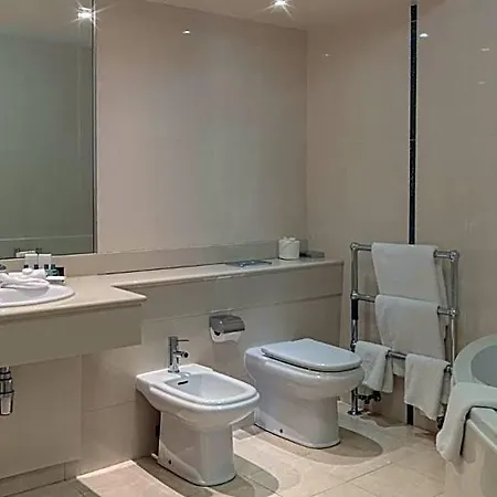 Park & Leisure Club Ireland 4*