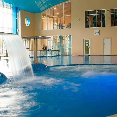 Park & Leisure Club Ireland 샤를르빌