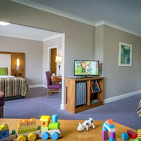 Park & Leisure Club Ireland 4* 샤를르빌
