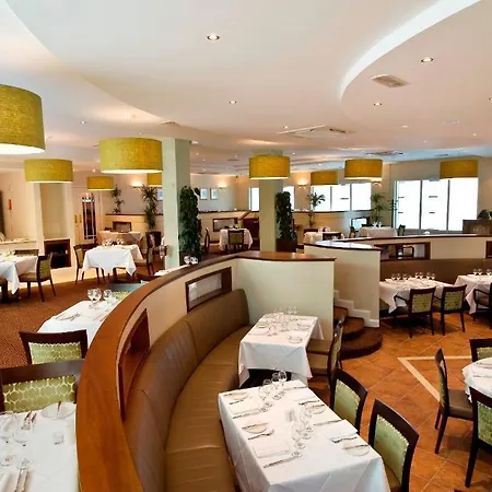 호텔 Park & Leisure Club Ireland 샤를르빌