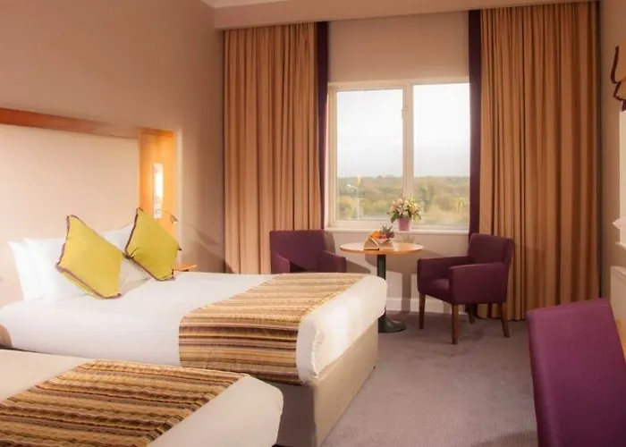 Park & Leisure Club Ireland 4* שארלוויל