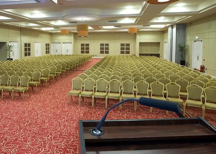 Szálloda Park & Leisure Club Ireland Charleville